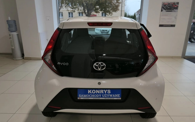 Toyota Aygo cena 37900 przebieg: 113200, rok produkcji 2019 z Alwernia małe 254